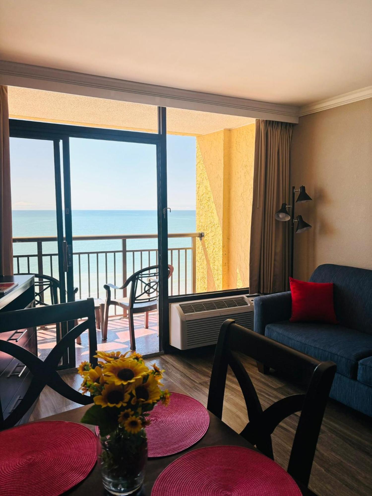 Azure Bliss Oceanfront Condo Sleeps 6 Myrtle Beach Luaran gambar